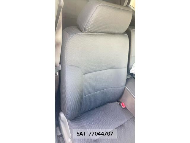 Toyota BB 2008-05 8364881-11