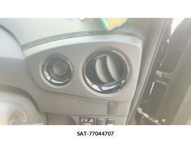 Toyota BB 2008-05 8364881-14