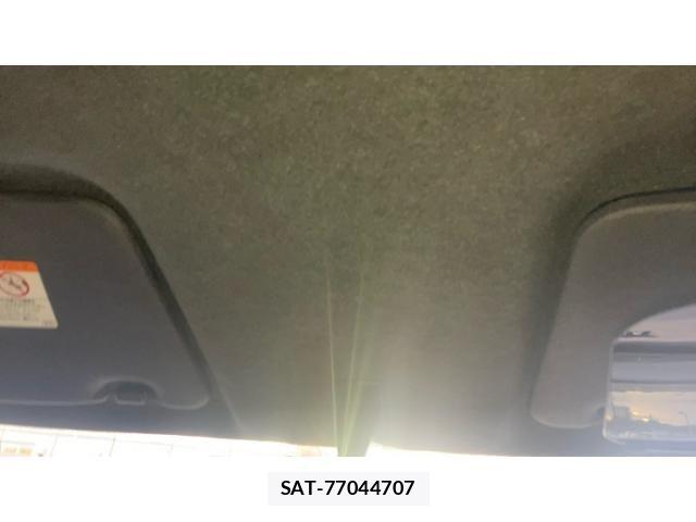Toyota BB 2008-05 8364881-21