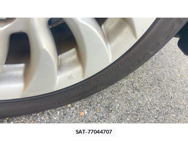 Toyota BB 2008-05 8364881-5