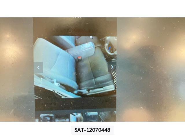Toyota BB 2012-03 8371458-9