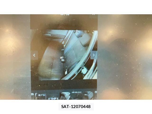 Toyota BB 2012-03 8371458-12