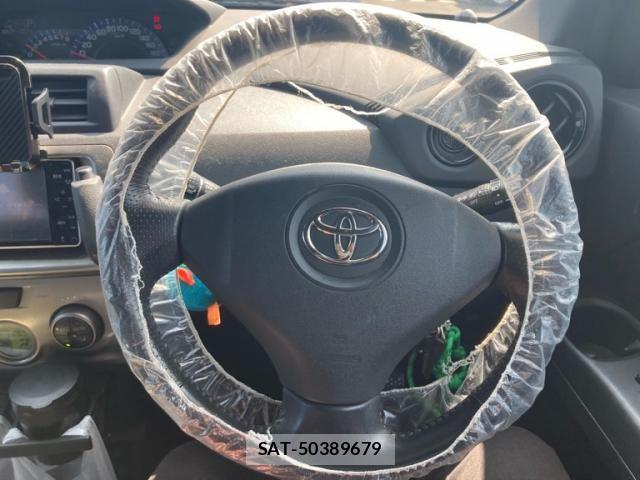 Toyota BB 2009-07 8411338-14
