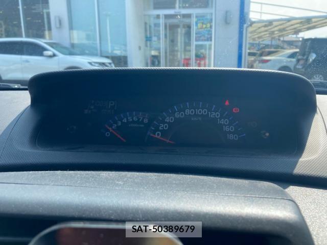Toyota BB 2009-07 8411338-15