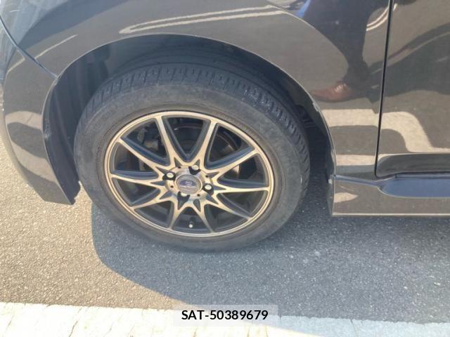 Toyota BB 2009-07 8411338-3