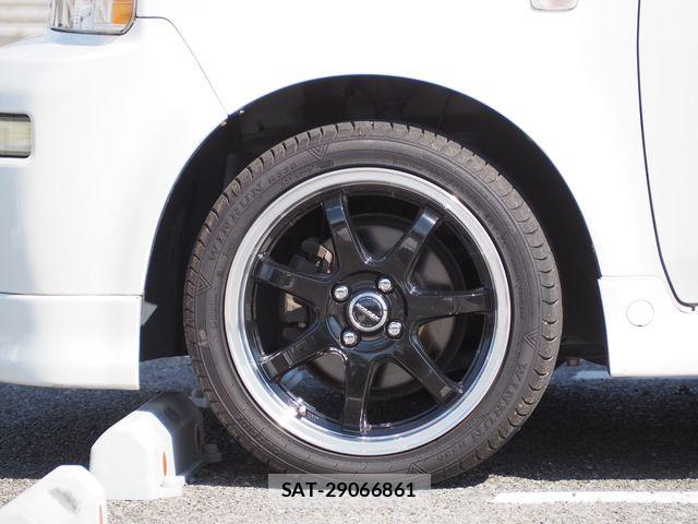 Toyota BB 2003-09 8411328-9