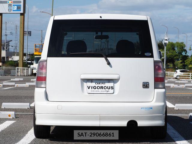 Toyota BB 2003-09 8411328-11