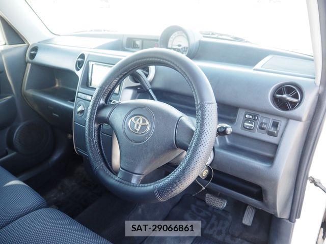 Toyota BB 2003-09 8411328-1