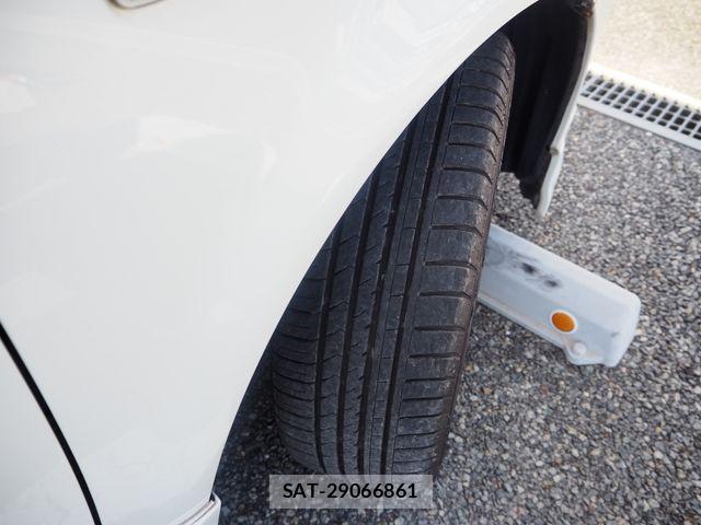 Toyota BB 2003-09 8411328-28