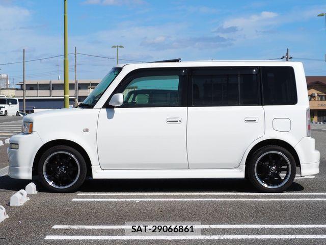 Toyota BB 2003-09 8411328-8