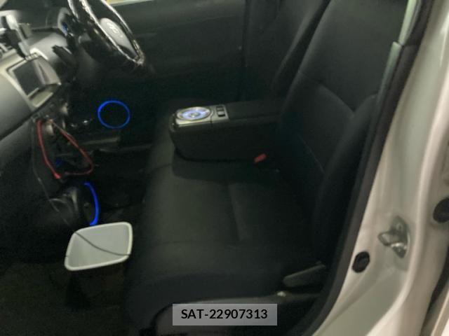 Toyota BB 2007-11 8411336-11