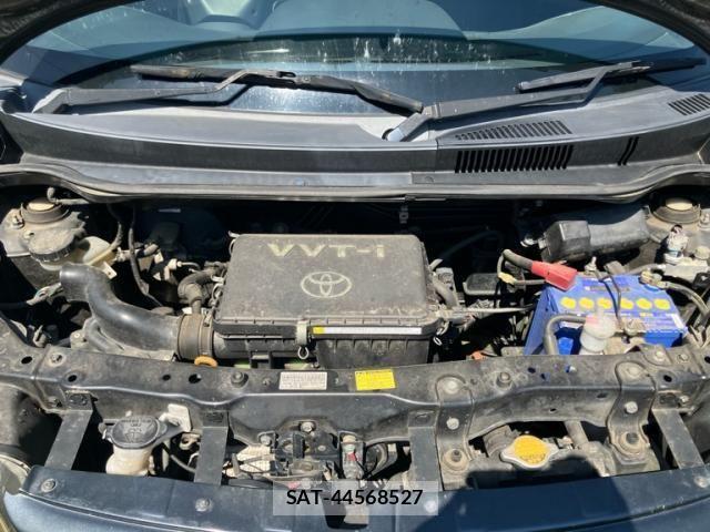 Toyota BB 2009-03 8411330-15