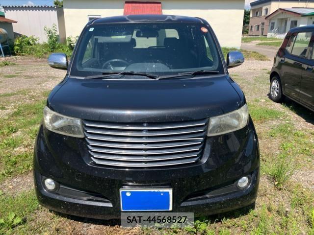 Toyota BB 2009-03 8411330-2