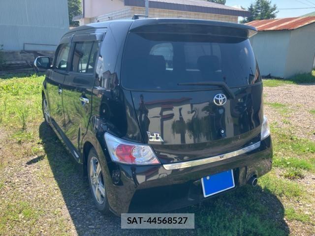 Toyota BB 2009-03 8411330-6