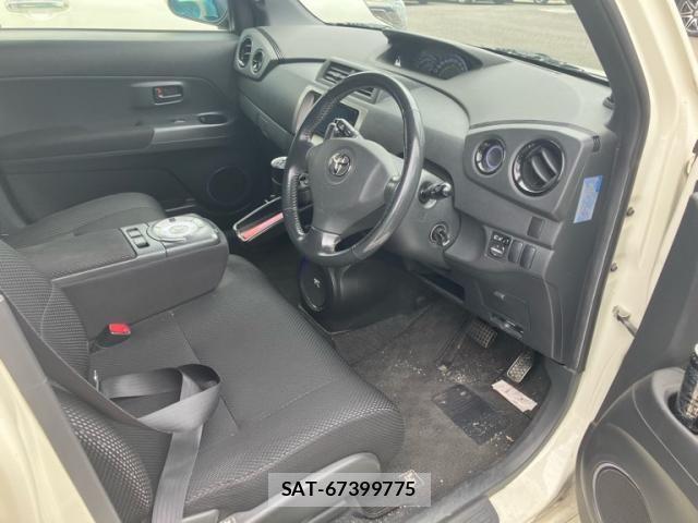 Toyota BB 2009-12 8437951-4