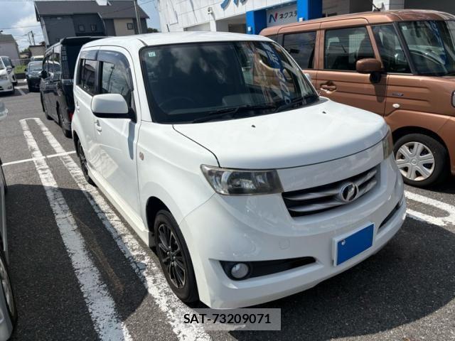 Toyota BB 2006-02 8561235-1