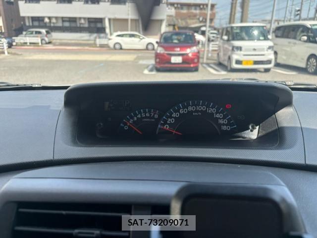 Toyota BB 2006-02 8561235-19