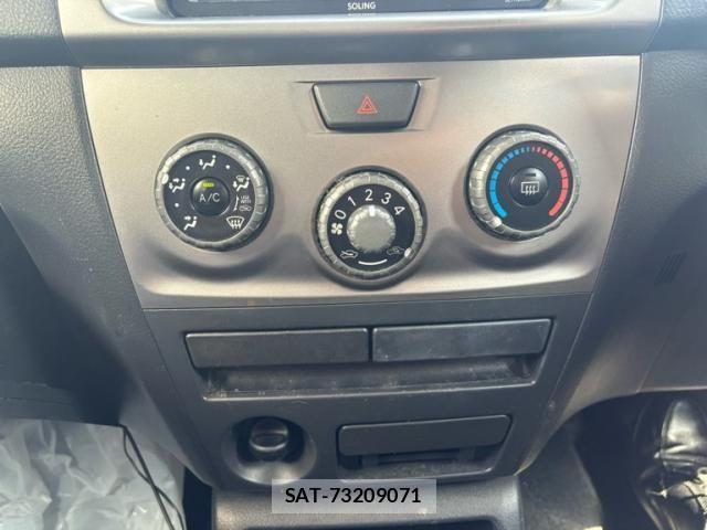 Toyota BB 2006-02 8561235-20