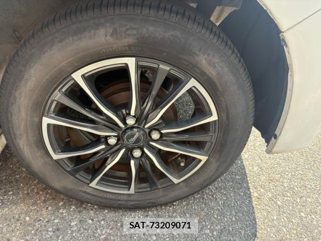 Toyota BB 2006-02 8561235-5