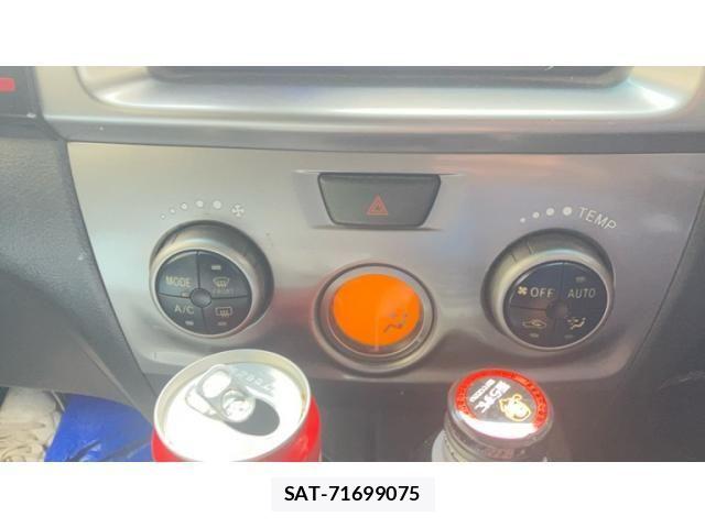 Toyota BB 2011-02 8625919-15