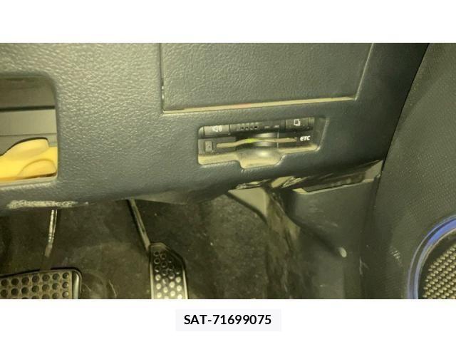 Toyota BB 2011-02 8625919-17