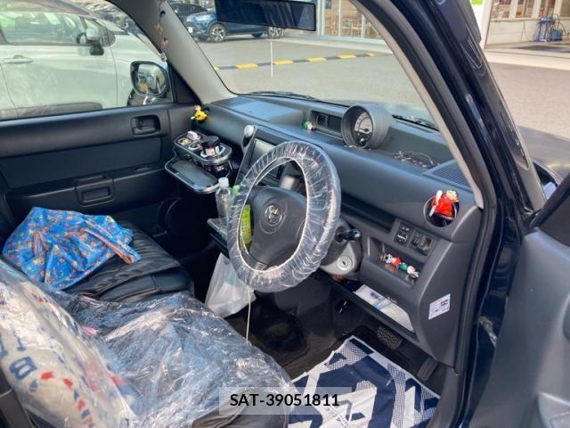 Toyota BB 2005-08 8625917-15