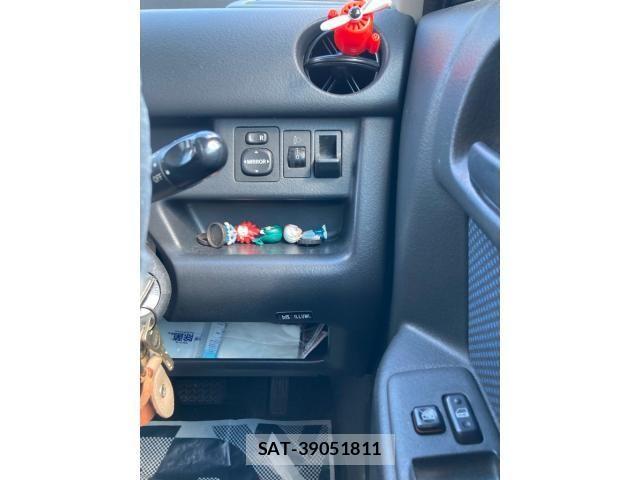Toyota BB 2005-08 8625917-20