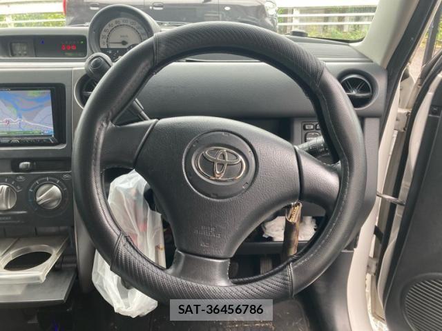 Toyota BB 2005-10 8658132-21