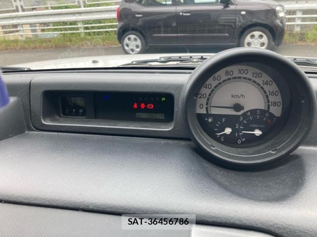 Toyota BB 2005-10 8658132-23