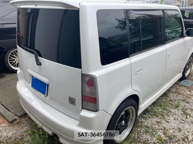 Toyota BB 2005-10 8658132-4