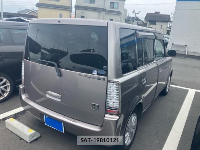 Toyota BB 2003-02 8658133-13