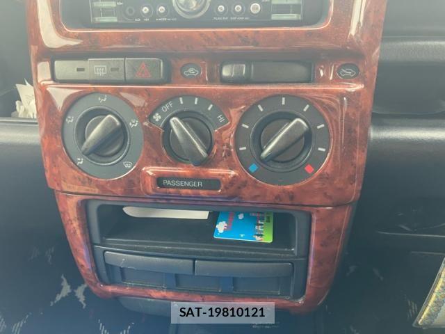 Toyota BB 2003-02 8658133-16