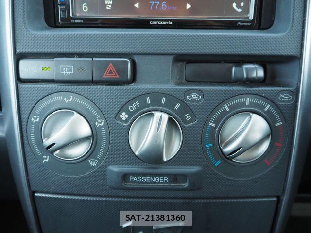 Toyota BB 2003-06 8665840-15