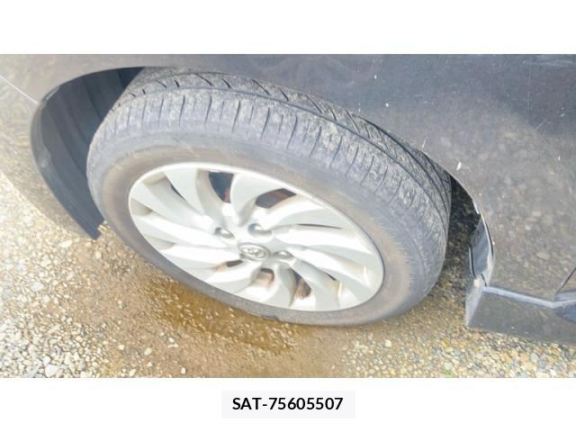 Toyota BB 2008-02 8795334-15