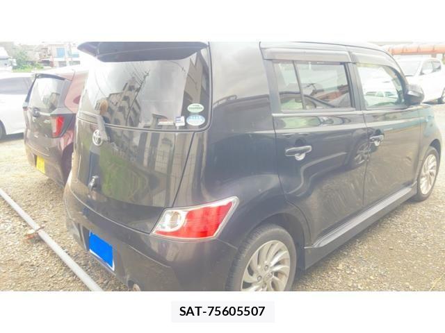 Toyota BB 2008-02 8795334-3