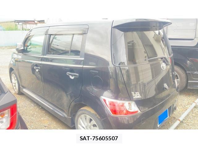Toyota BB 2008-02 8795334-4