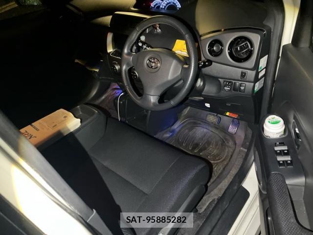Toyota BB 2008-08 8795335-14