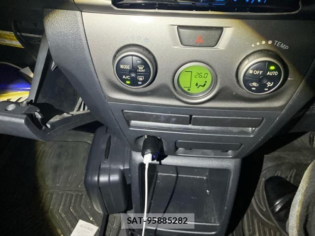 Toyota BB 2008-08 8795335-19