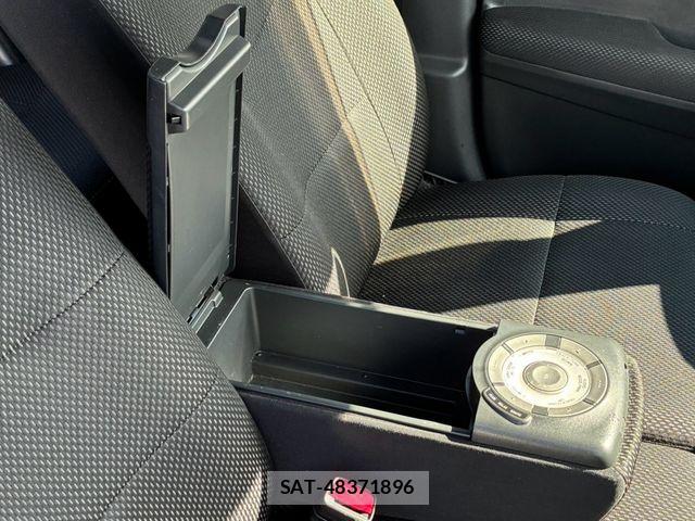 Toyota BB 2012-01 8795333-21