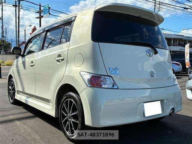 Toyota BB 2012-01 8795333-6