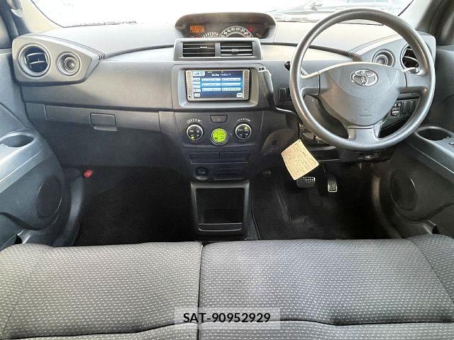 Toyota BB 2007-09 8827955-1