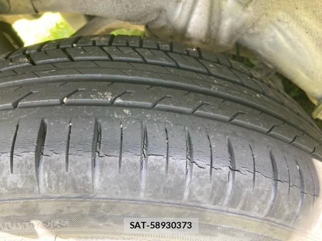 Toyota BB 2008-02 8848315-12