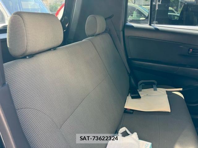 Toyota BB 2009-09 8870481-9