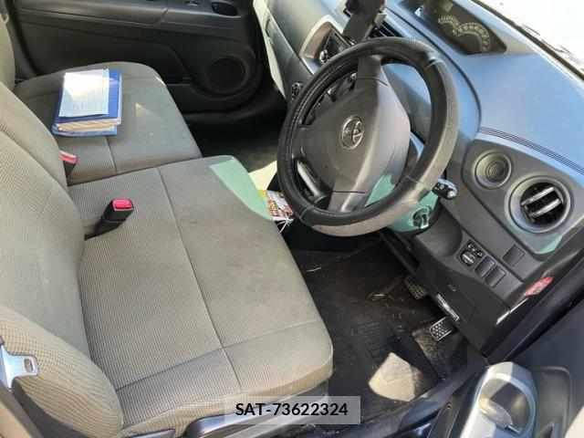 Toyota BB 2009-09 8870481-10