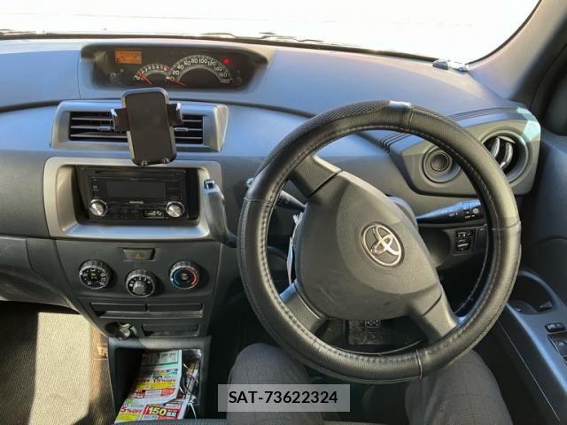 Toyota BB 2009-09 8870481-12
