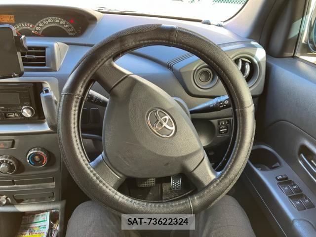Toyota BB 2009-09 8870481-13