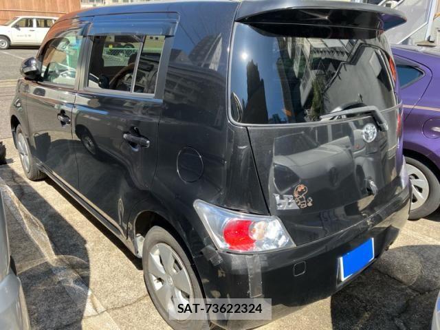 Toyota BB 2009-09 8870481-3