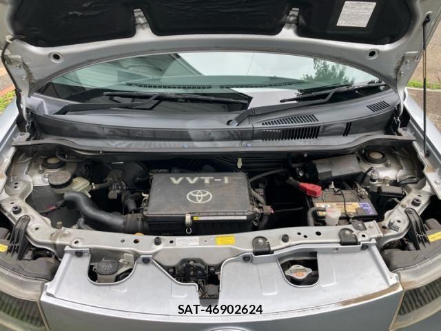 Toyota BB 2010-06 8870480-11