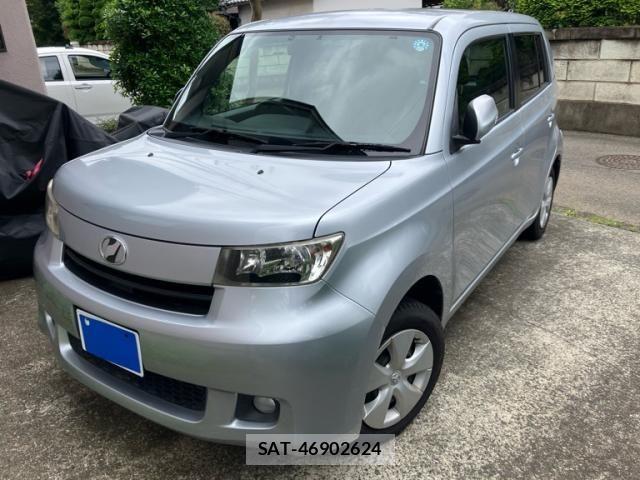 Toyota BB 2010-06 8870480-2