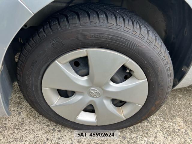 Toyota BB 2010-06 8870480-6